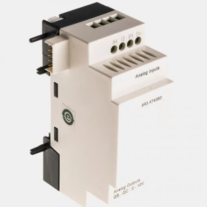 Moduł rozszerzenia analogowego Zelio Logic SR3XT43BD