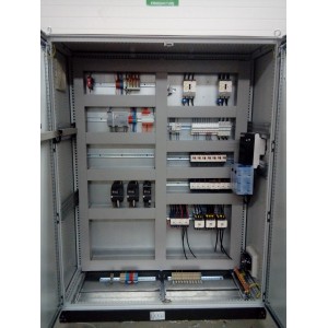 Sterownik PLC w myjni przemysłowej recyklingu Sterownik PLC w myjni przemysłowej recyklingu